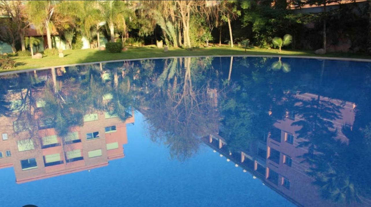 Logement De Luxe Avec Piscine, Hivernage Marrakesh Exterior photo